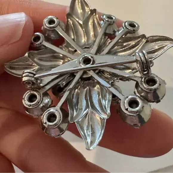 Vintage Silver Tone Rhinestone Brooch Estate Jewelry Leaf - Picture 5 of 5